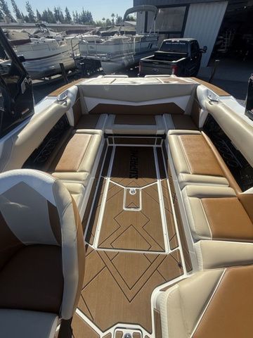 2026 Supreme S240 - 8