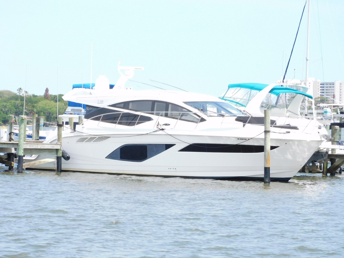 2019 Sea Ray 550L - Image 2