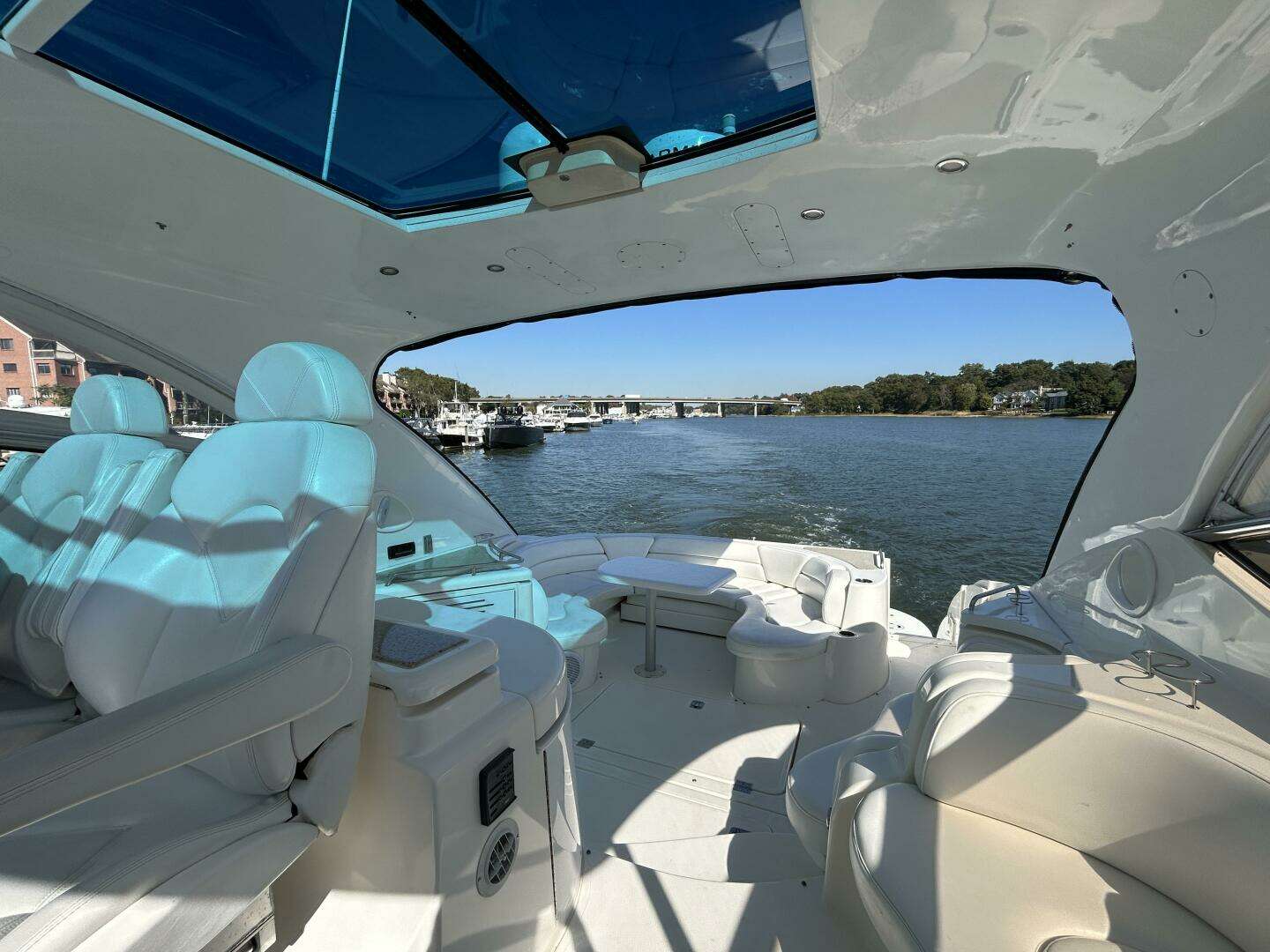 2003 Cruisers Yachts 540 Express - Image 11