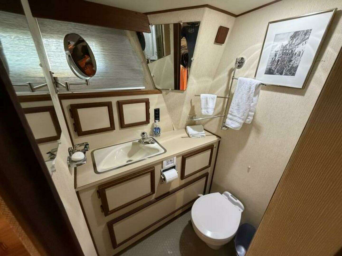 1980 Viking 43 DCMY - Image 25