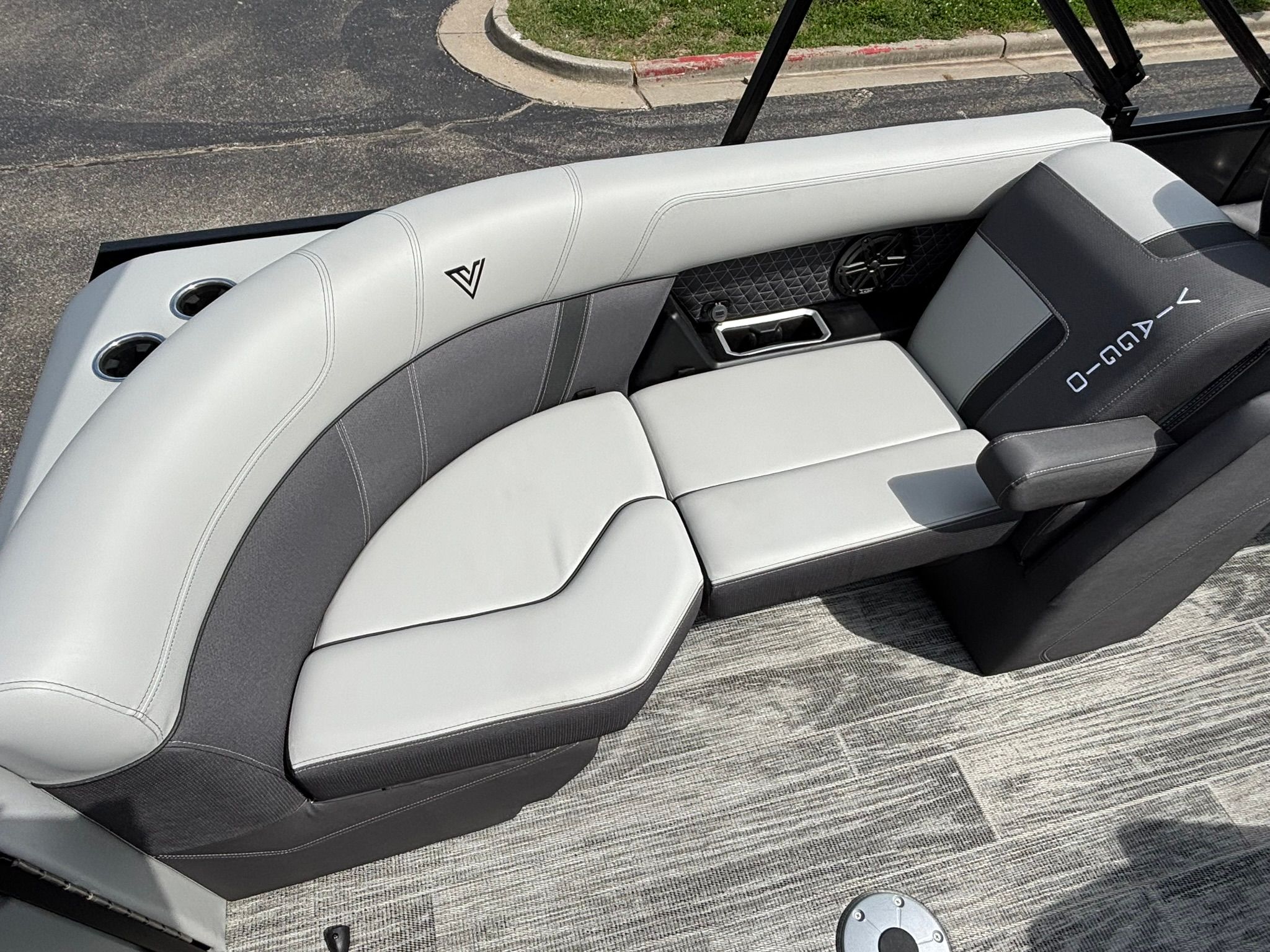 2026 Viaggio Z22U - 26