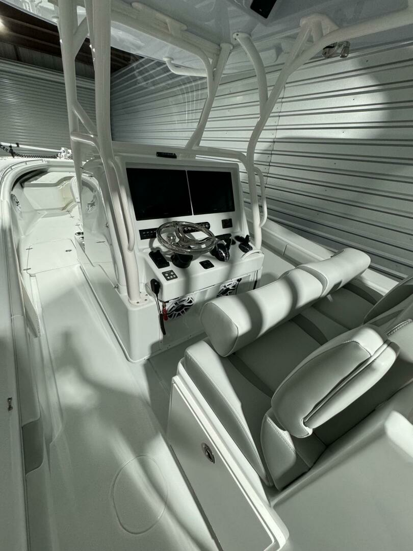 2024 Yellowfin 36 - Image 7
