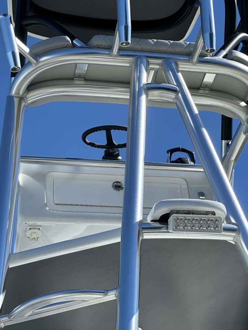 2023 Freeman 42 LR - Image 18