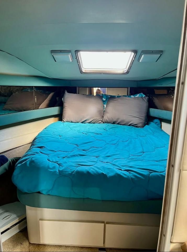 1989 Bayliner 3485 Avanti - 11