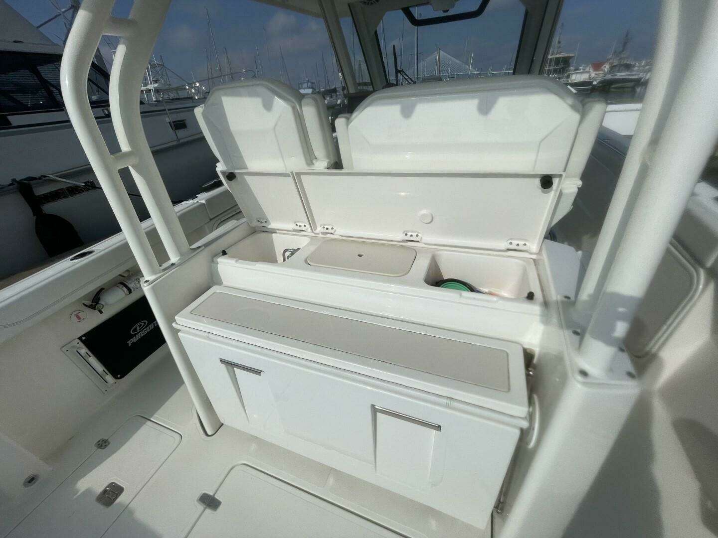 2021 Pursuit S 328 Sport - Image 32
