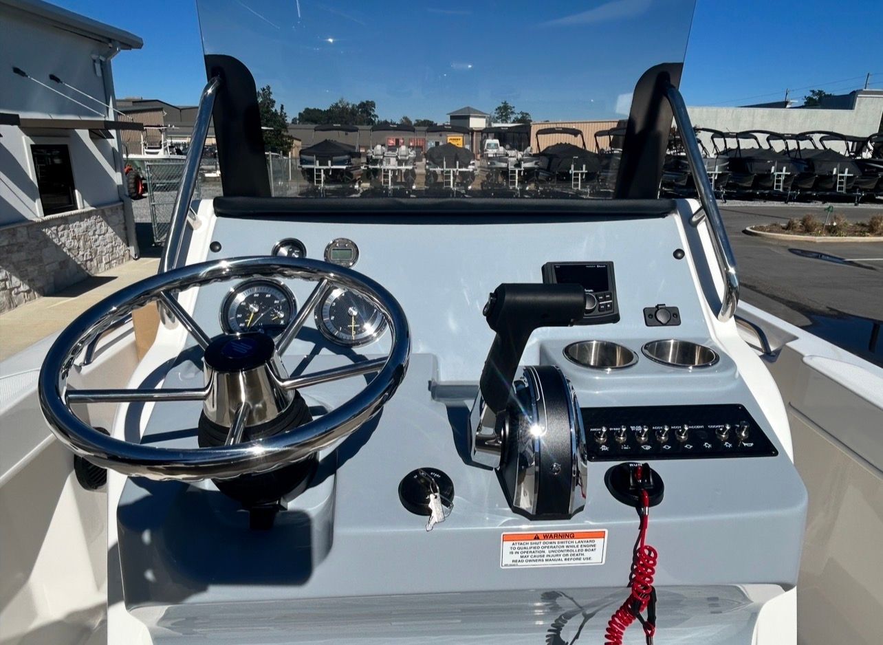 2026 Bayliner TROPHY CC20 - 12