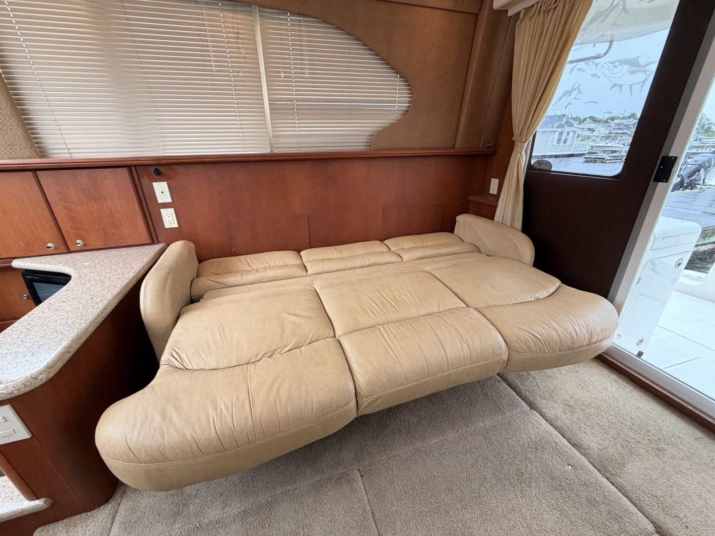 2006 Silverton 38 Convertible - Image 26