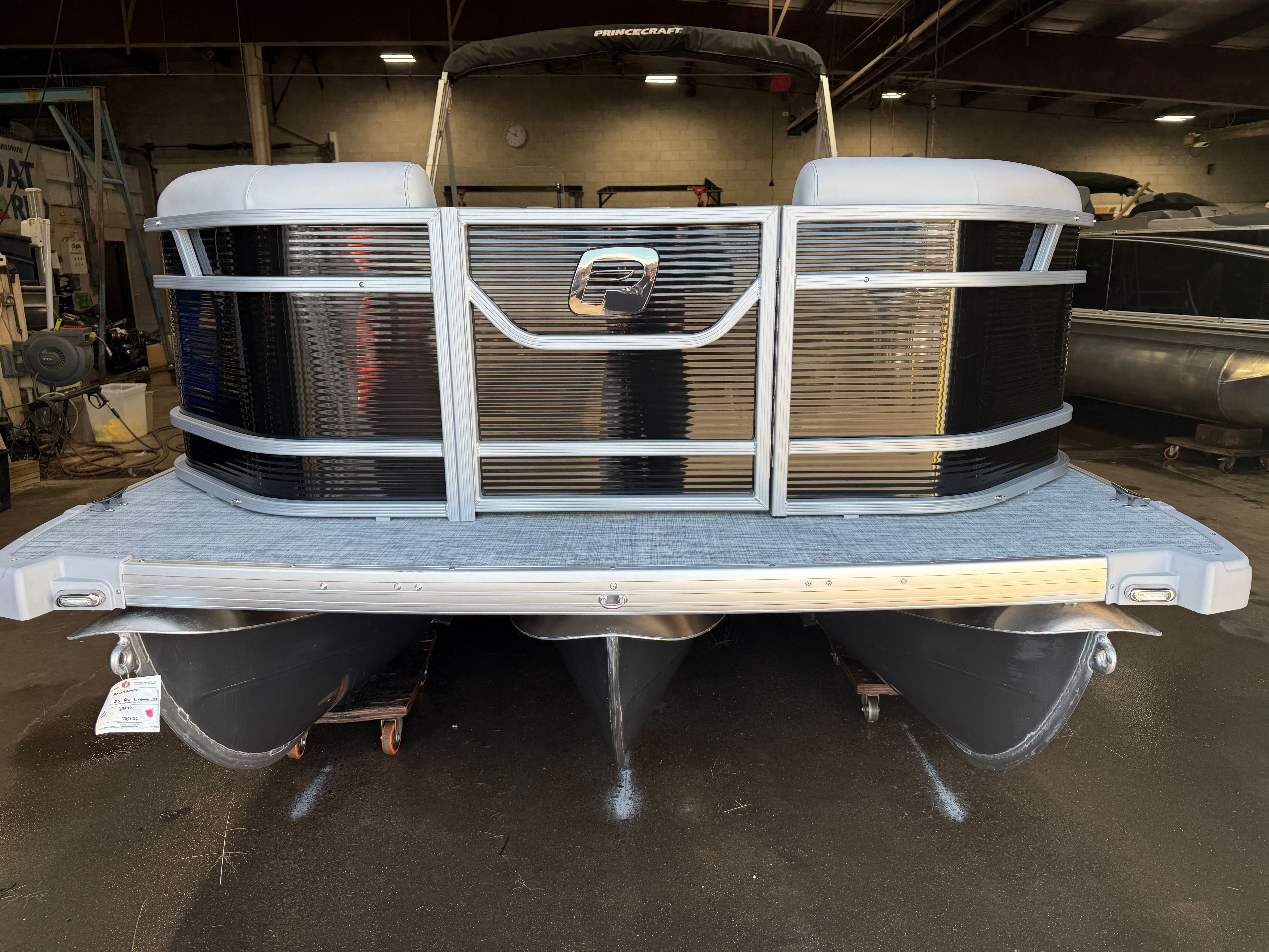 2026 Princecraft Vectra 150HP 23 RL Tritoon - 27
