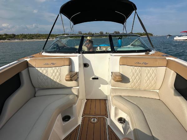 2015 Sea Ray 240 Sundeck - 22