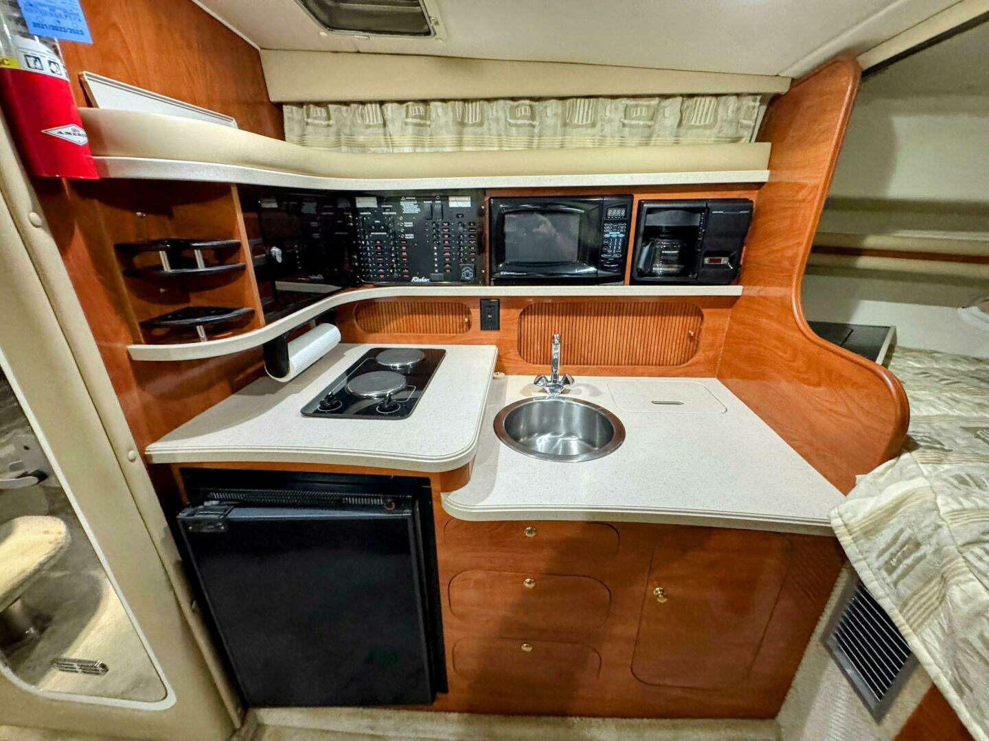 2002 Rinker 342 Fiesta Vee - Image 22