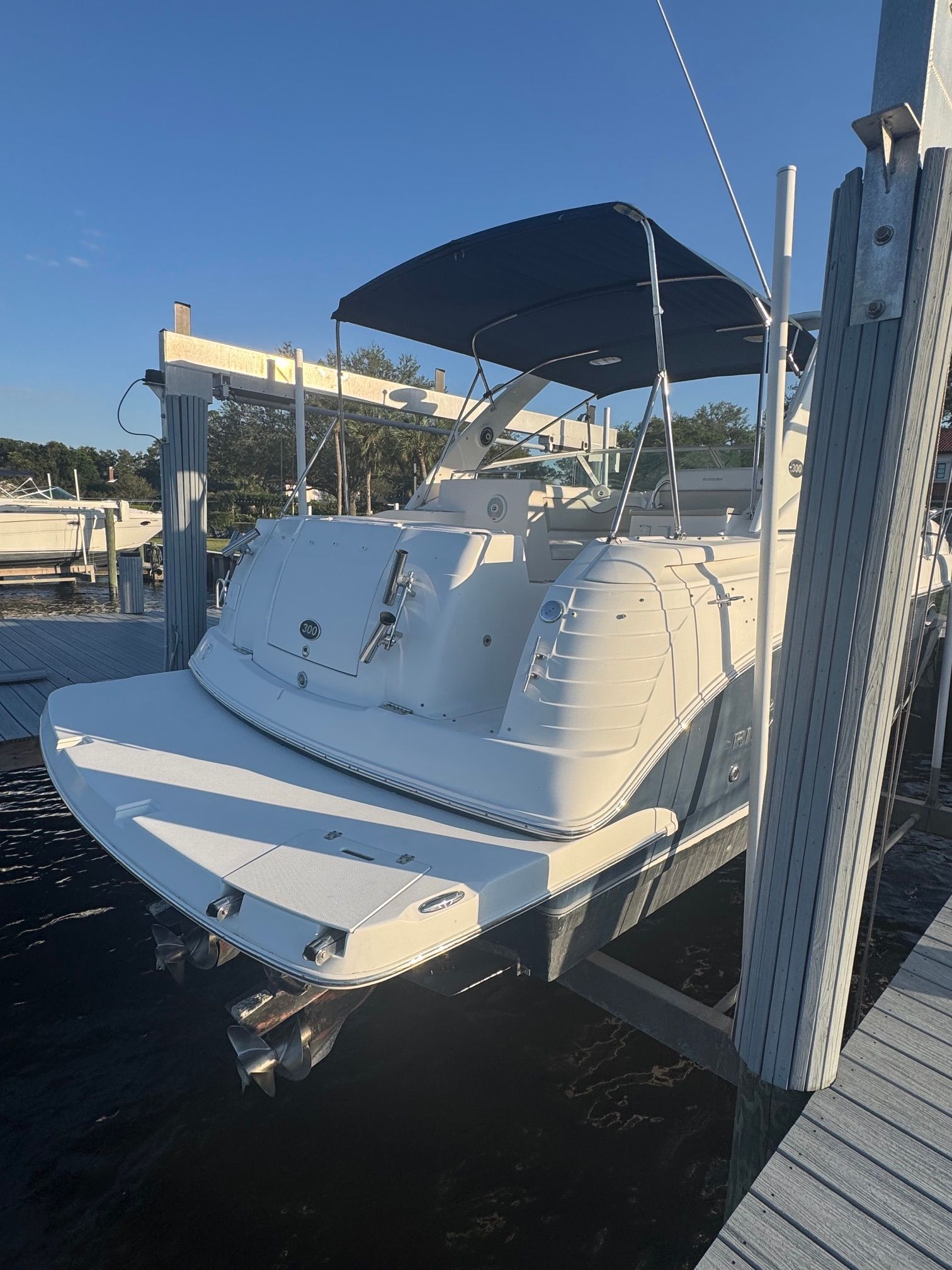 2007 Rinker 300 Express Cruiser - 3