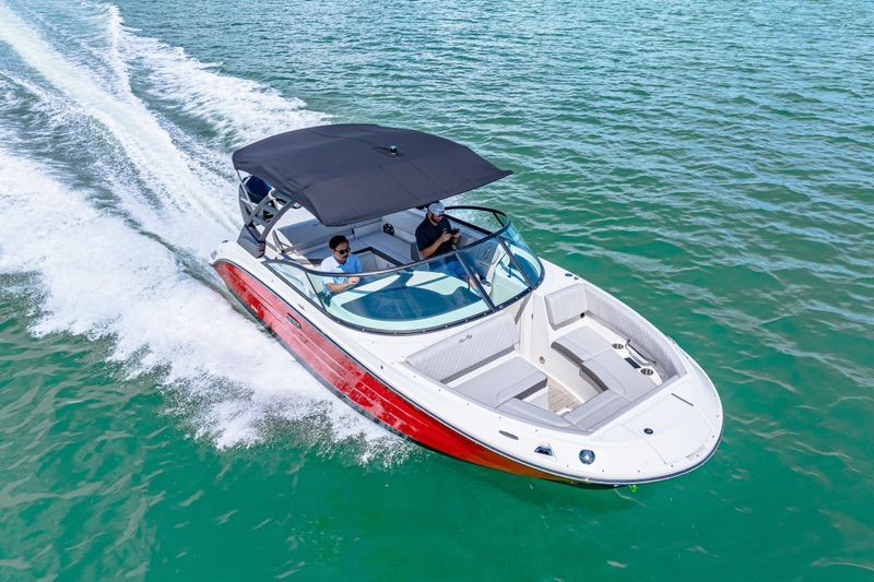 2025 Sea Ray SDX 250 Outboard - 17
