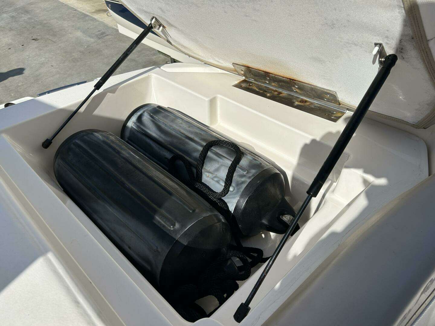 2013 Sea Ray 270 SLX - Image 20