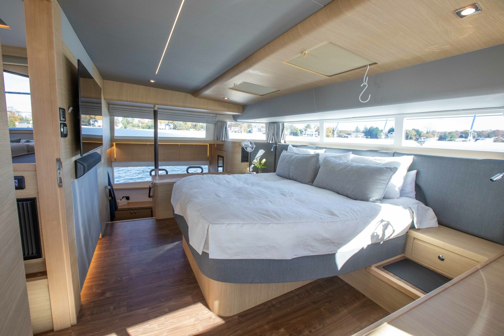 2023 Aquila 54 Yacht - Image 43