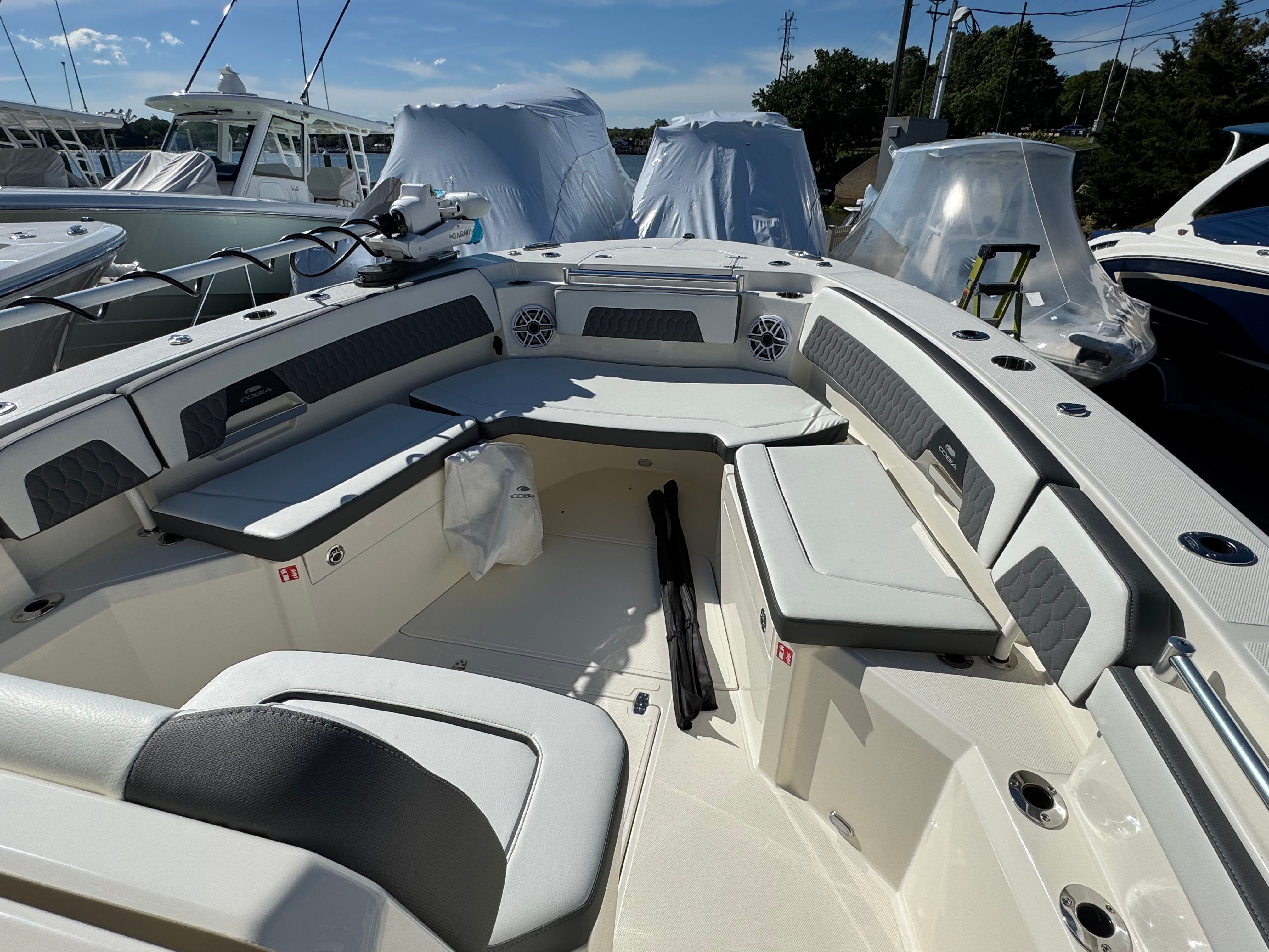 2026 COBIA 305 CC - Image 33