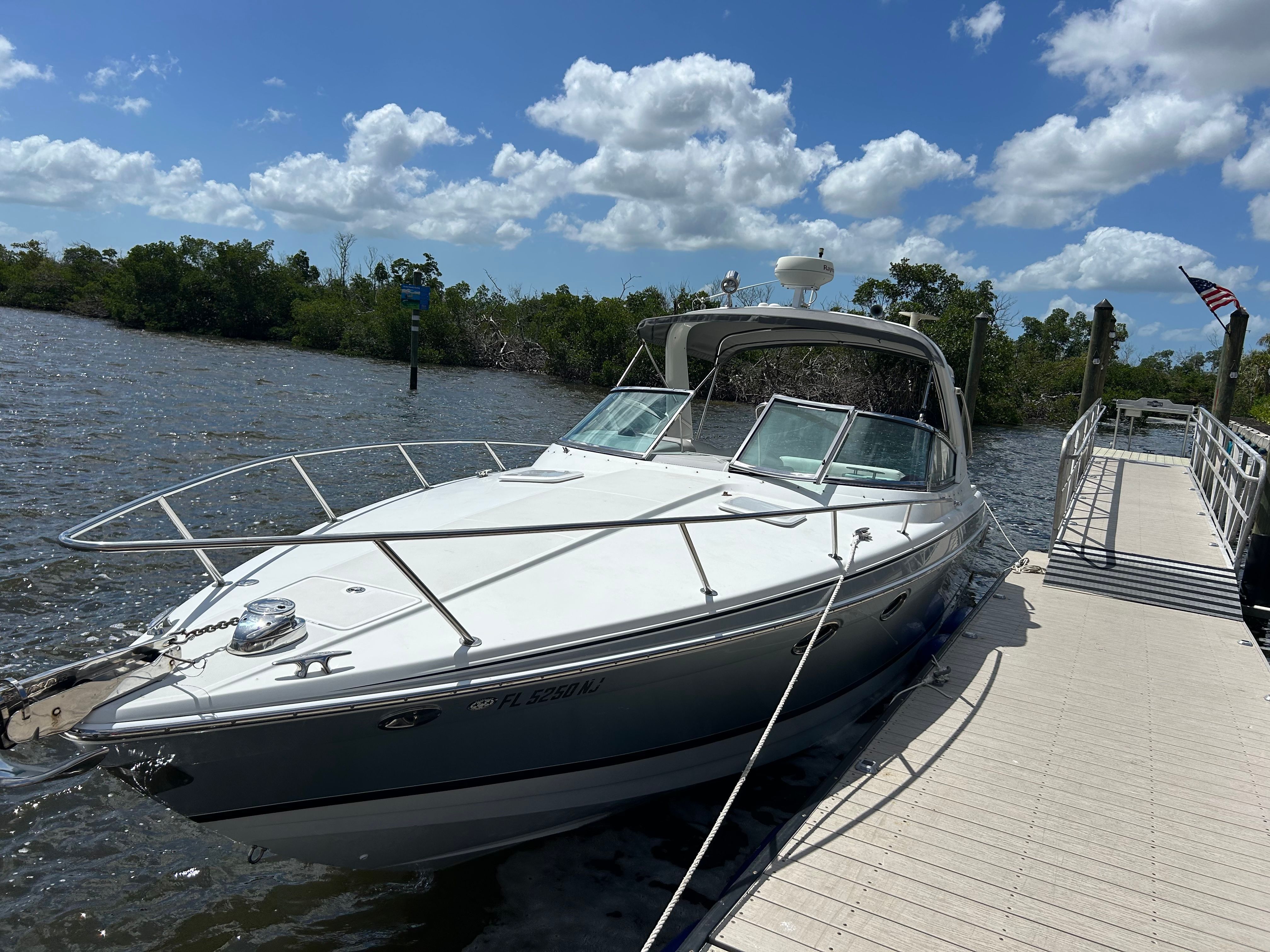 2007 Formula 330 Sun Sport