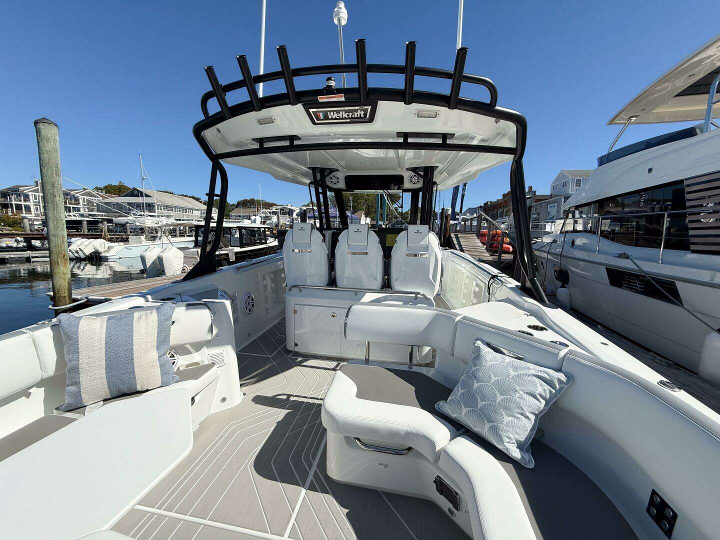 2026 Wellcraft 38 T-Top - Image 3