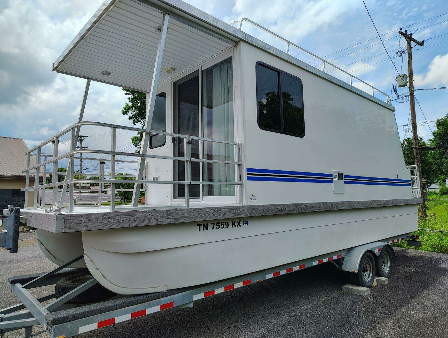 2017 Catamaran Cruisers Lil Hobo 31 - Image 4