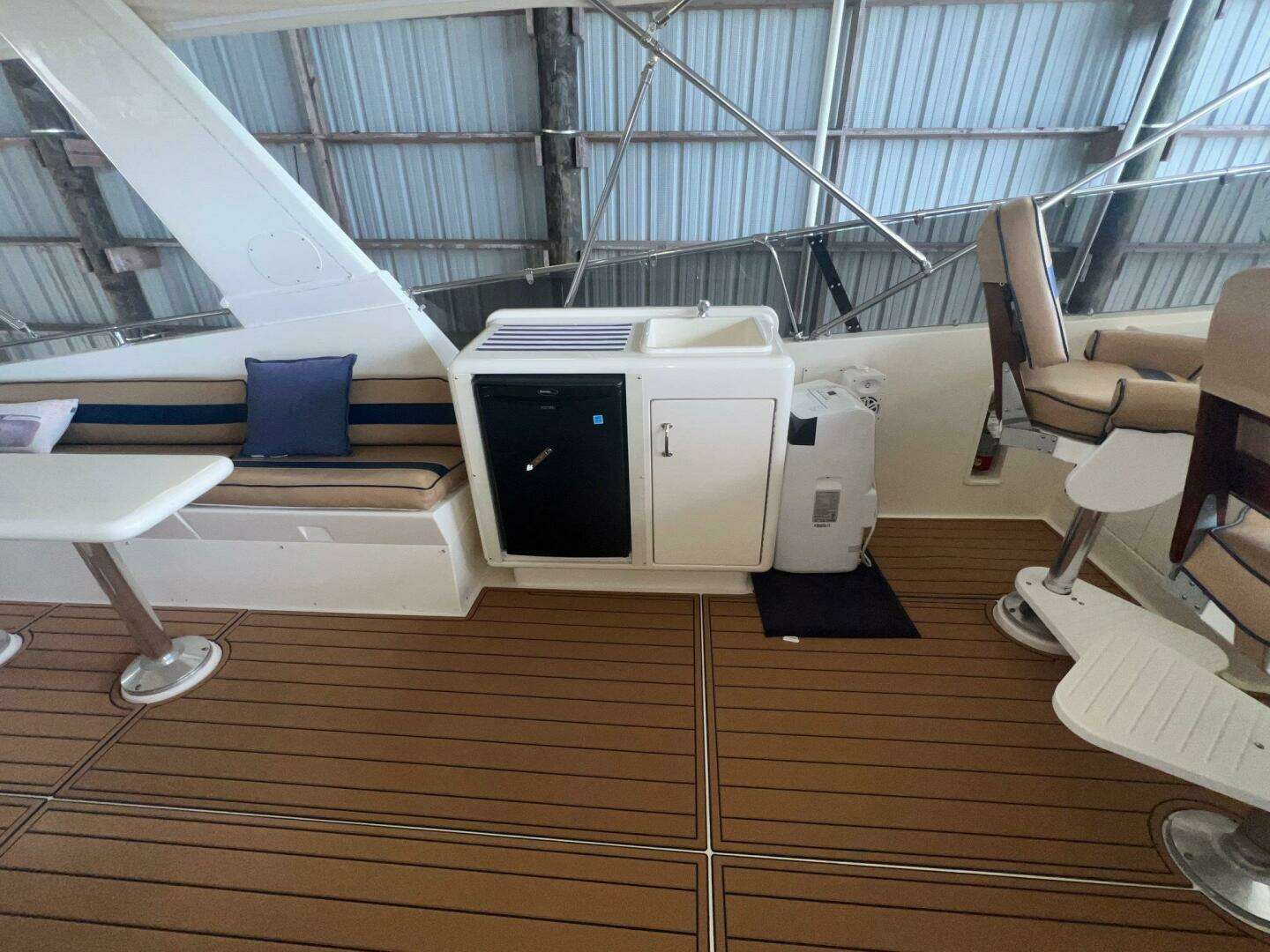 1988 Hatteras Motor Yacht - Image 101