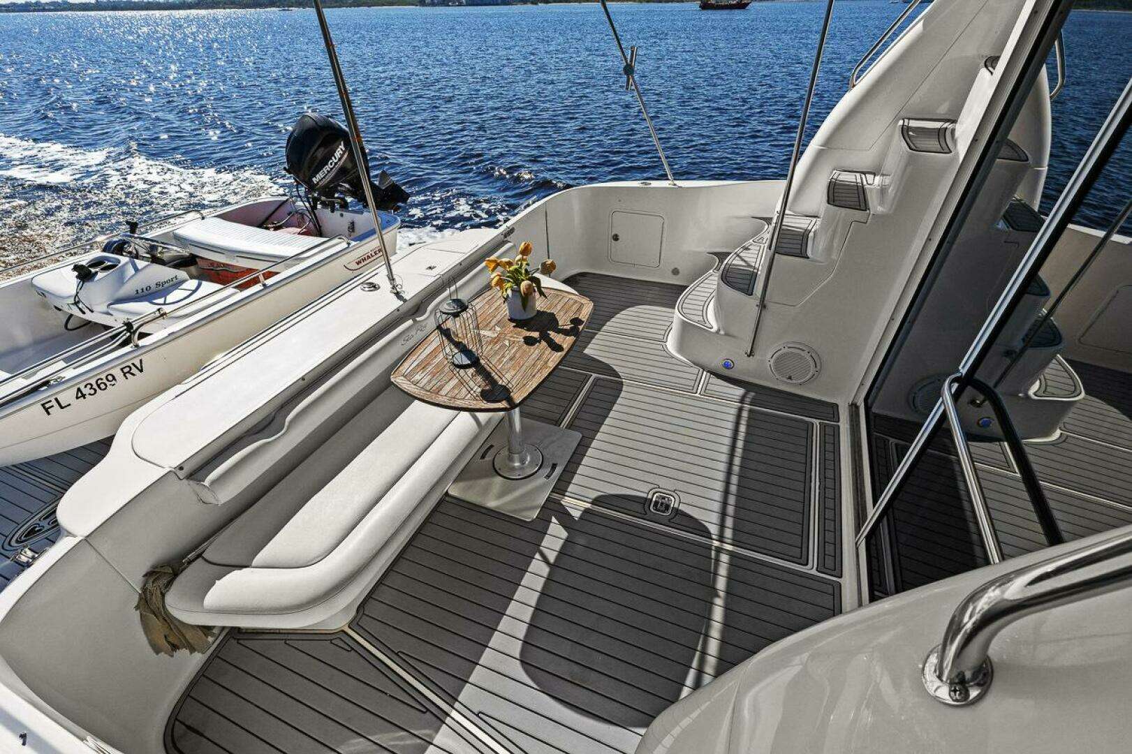1998 Sea Ray 480 Sedan Bridge - Image 57