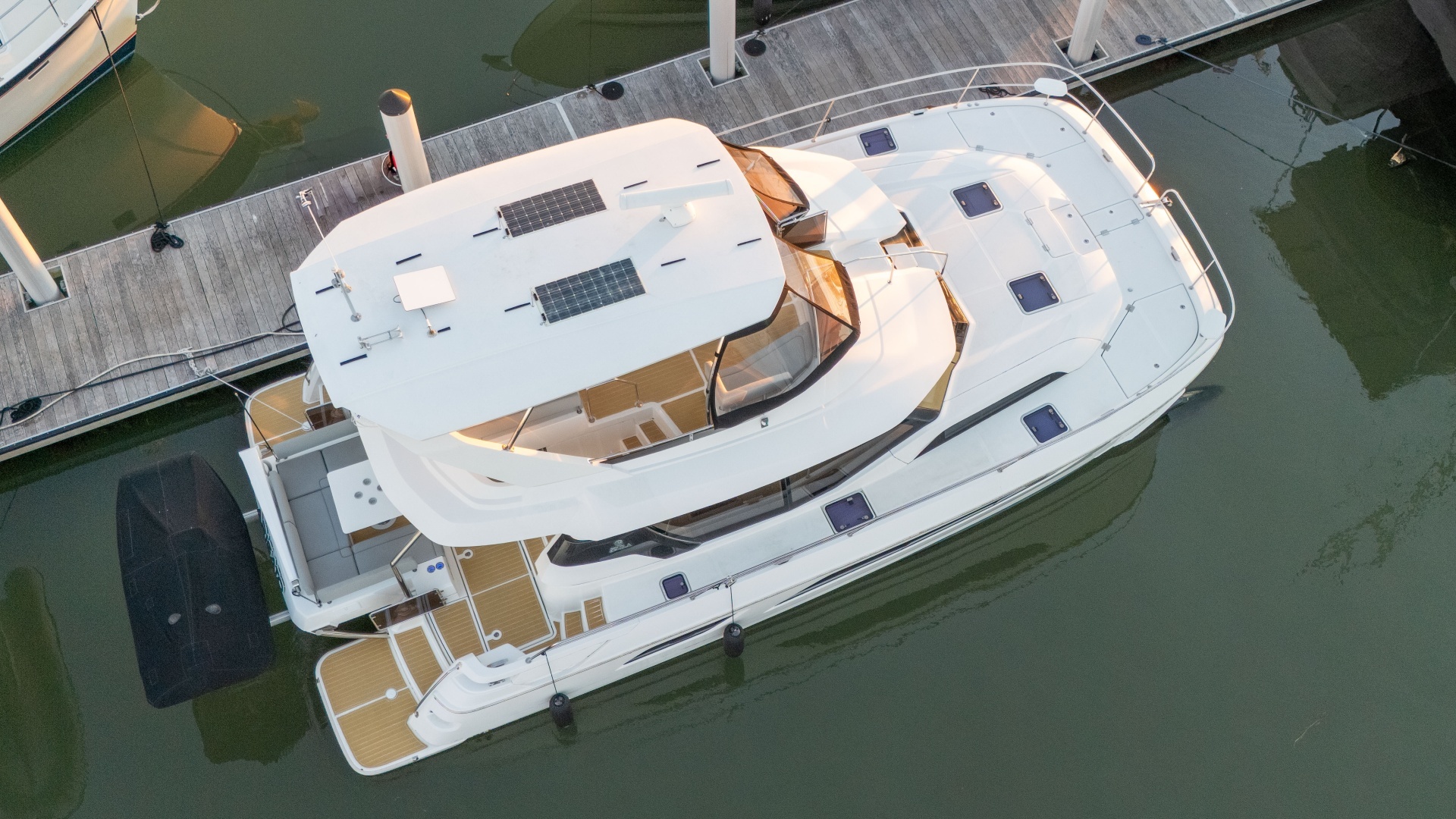2021 Aquila 44 - Image 2