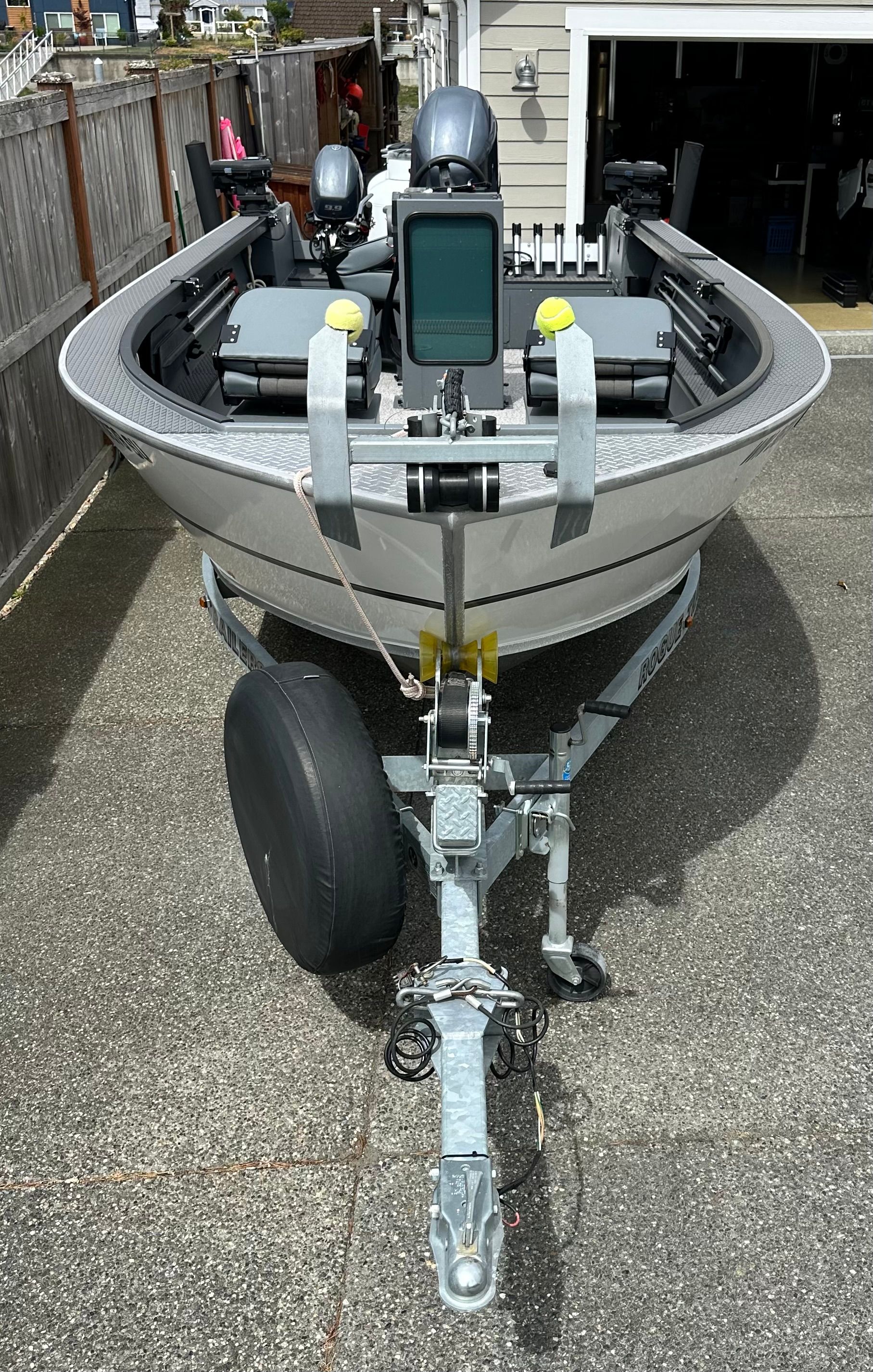 2020 Alumaweld Adventurer 20 - 12