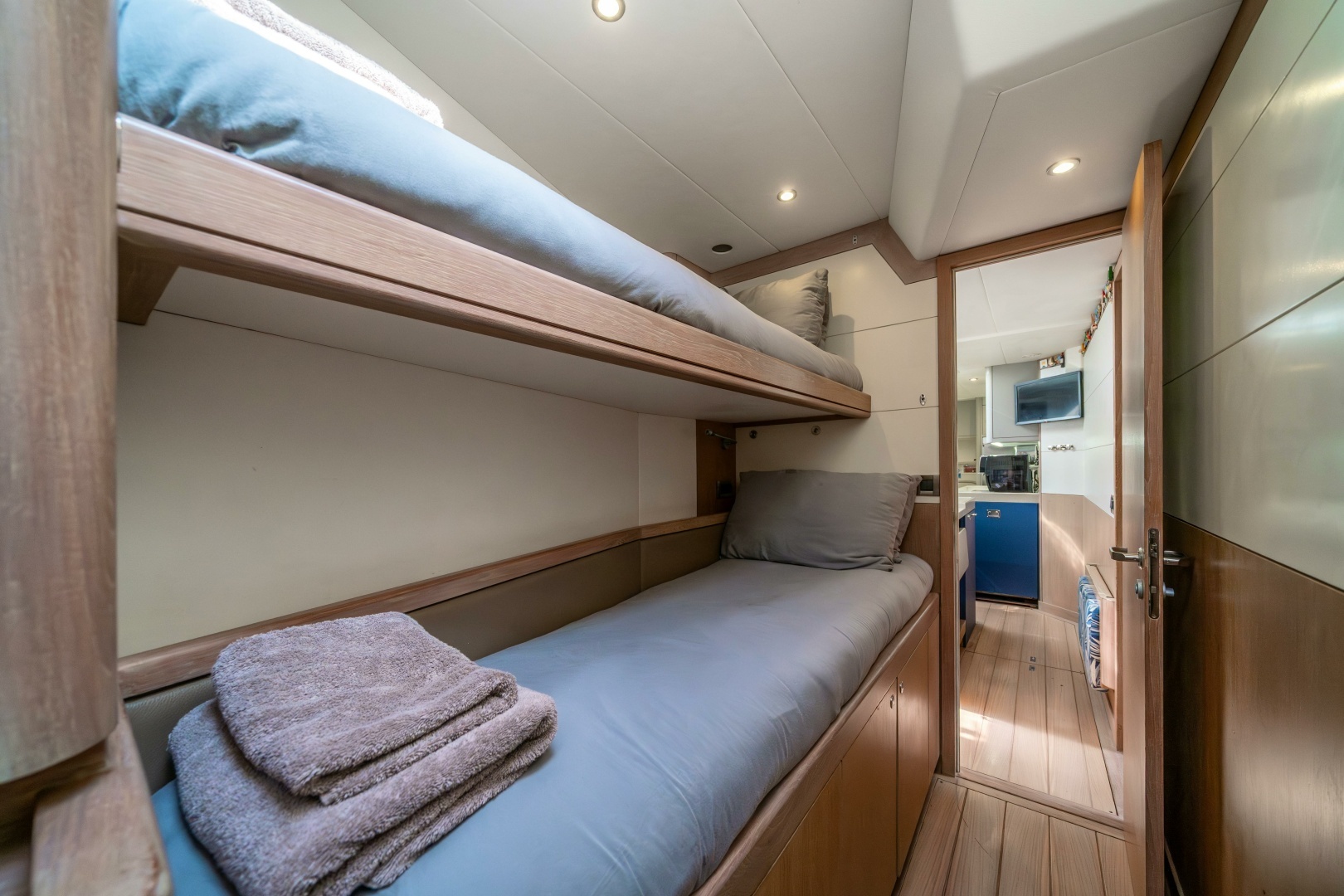 2013 Oyster Yachts Oyster 885 - Image 52