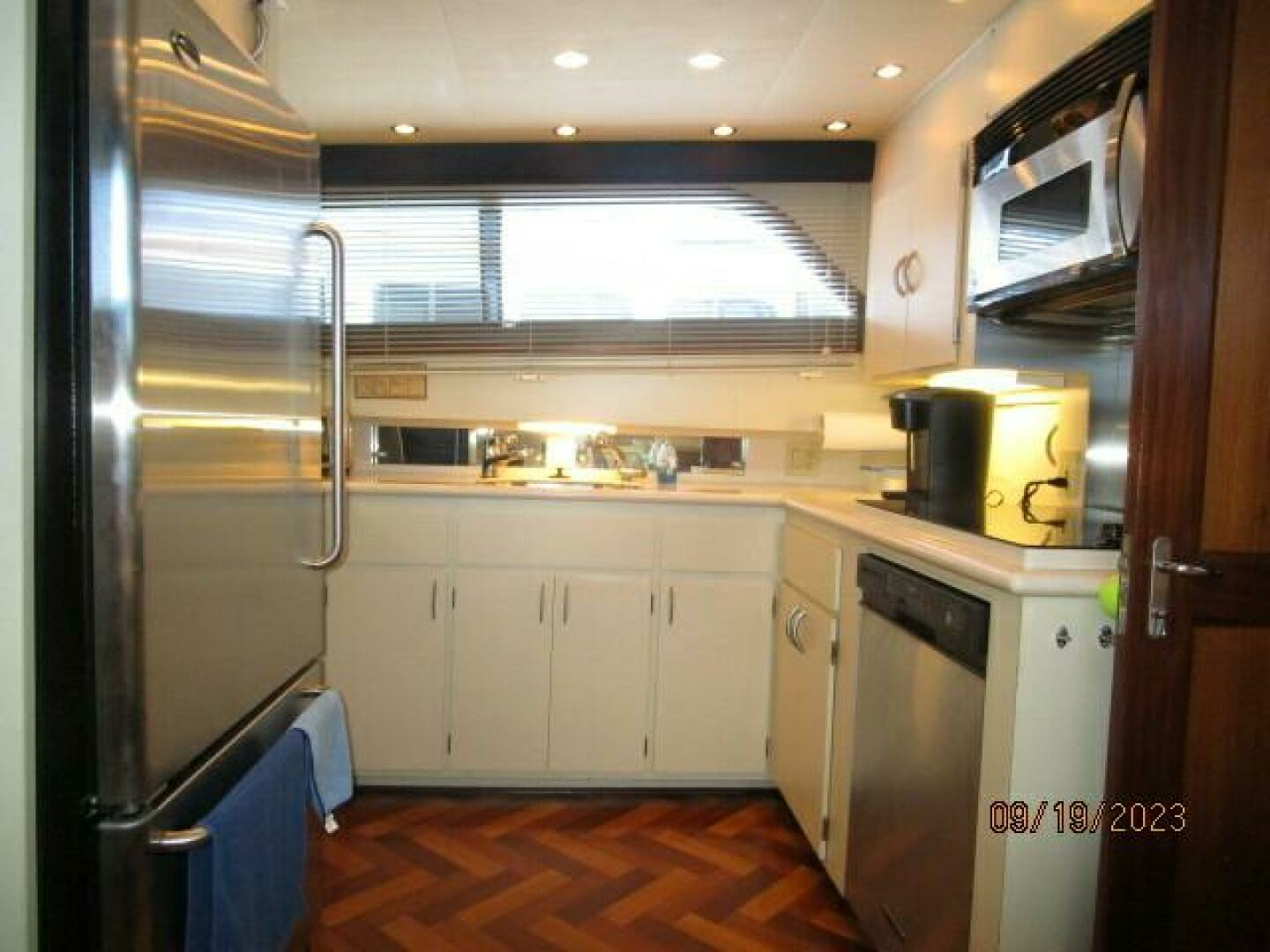 1986 Hatteras 63 CPMY - Image 52