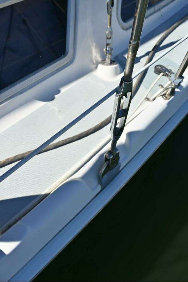 2003 Hunter 456 - Image 84