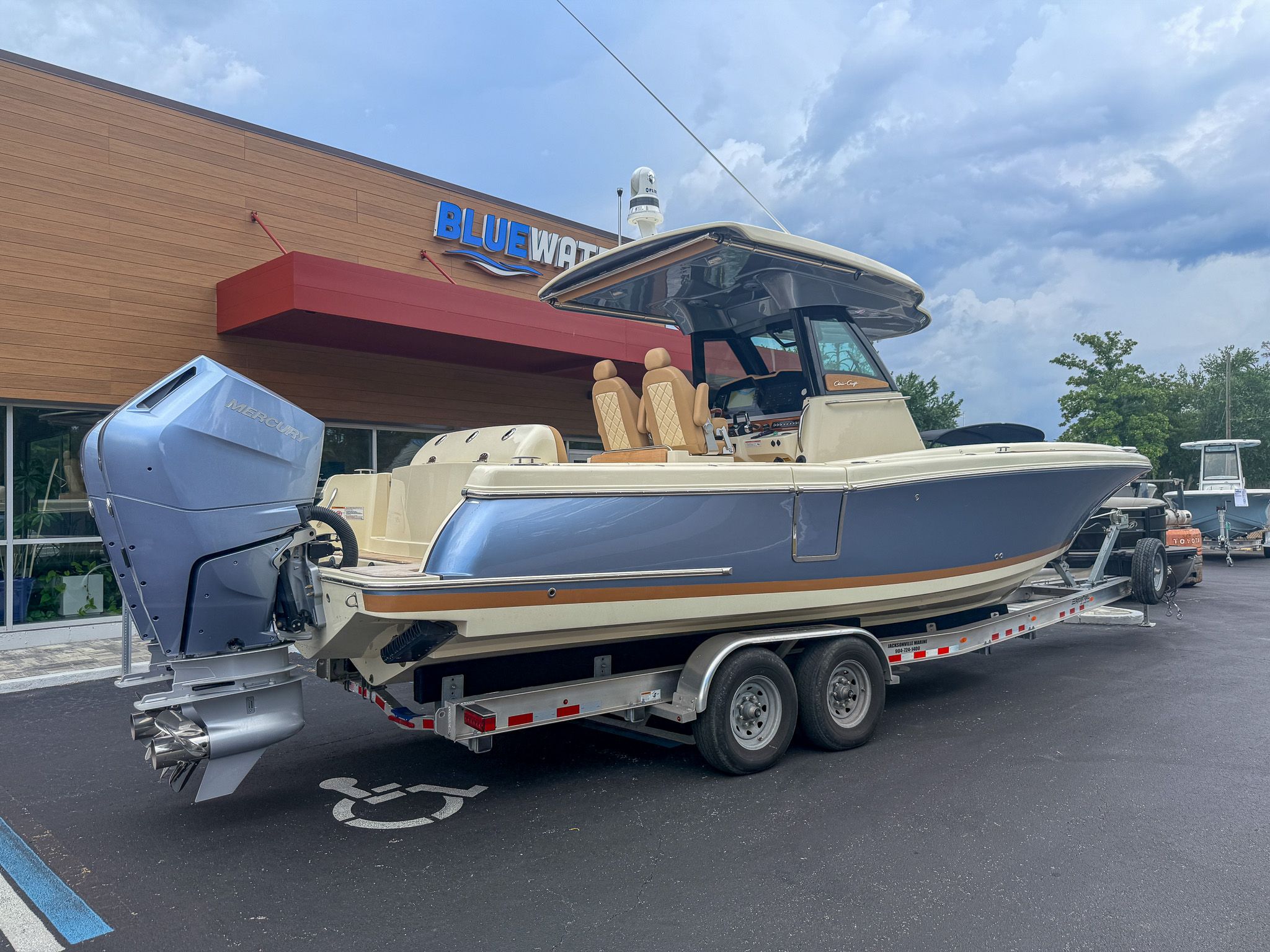 2024 Chris-Craft Catalina 30 Heritage Edition - 22