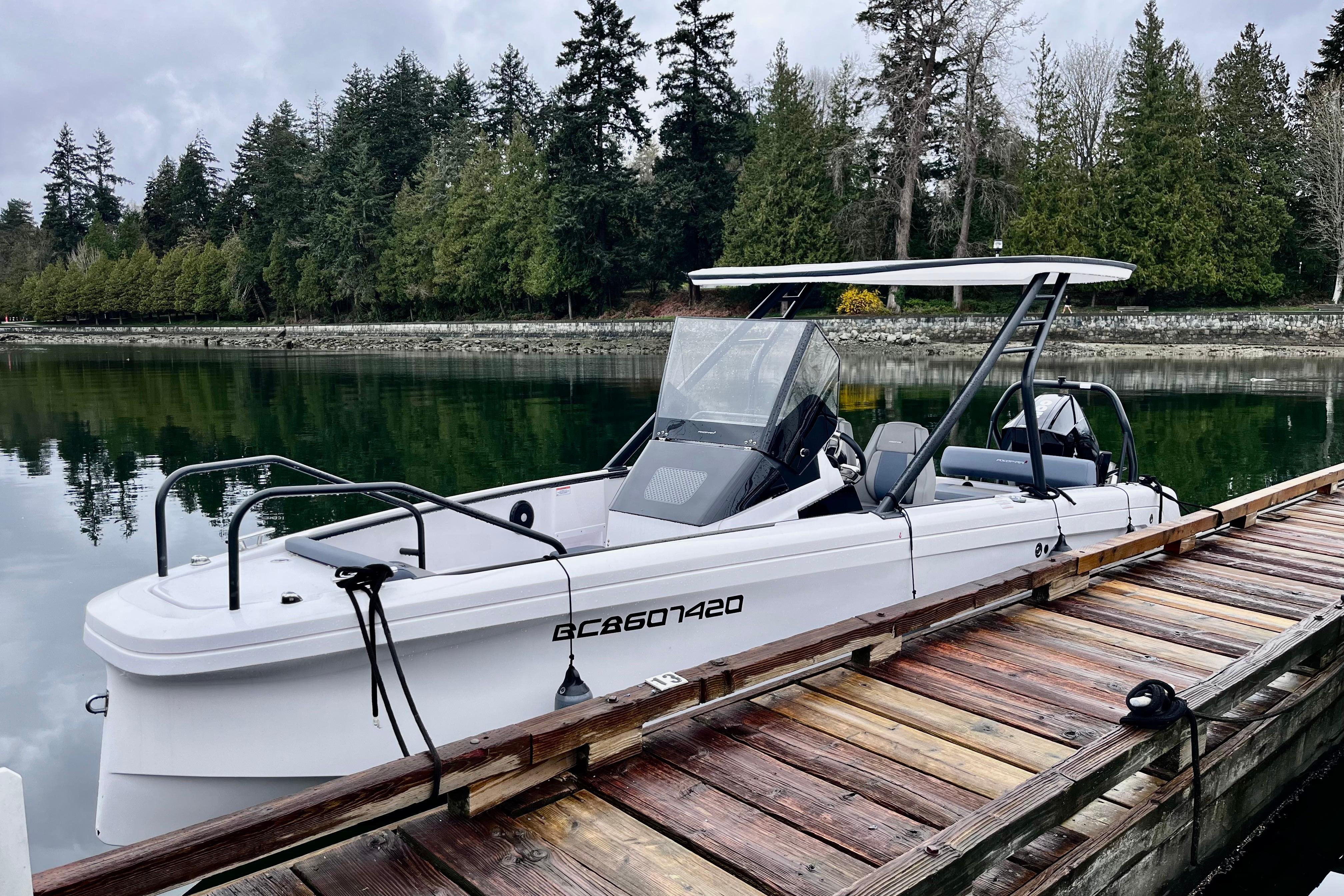 2023 Axopar 22 T-Top
