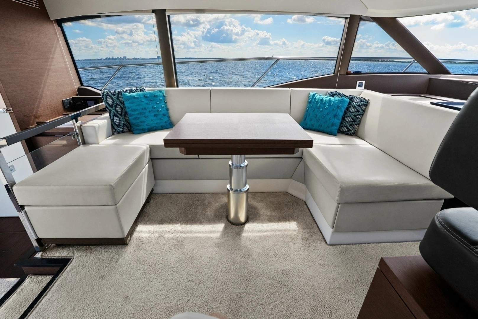 2020 Prestige 460 Flybridge - Image 32