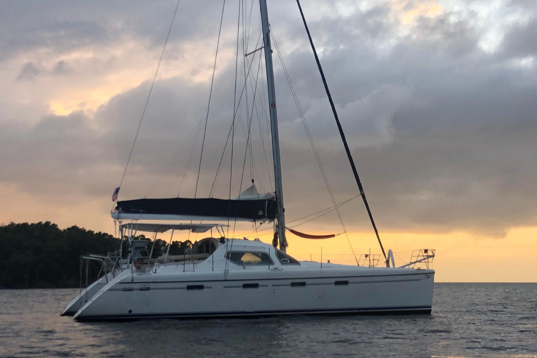 2006 Privilege 435