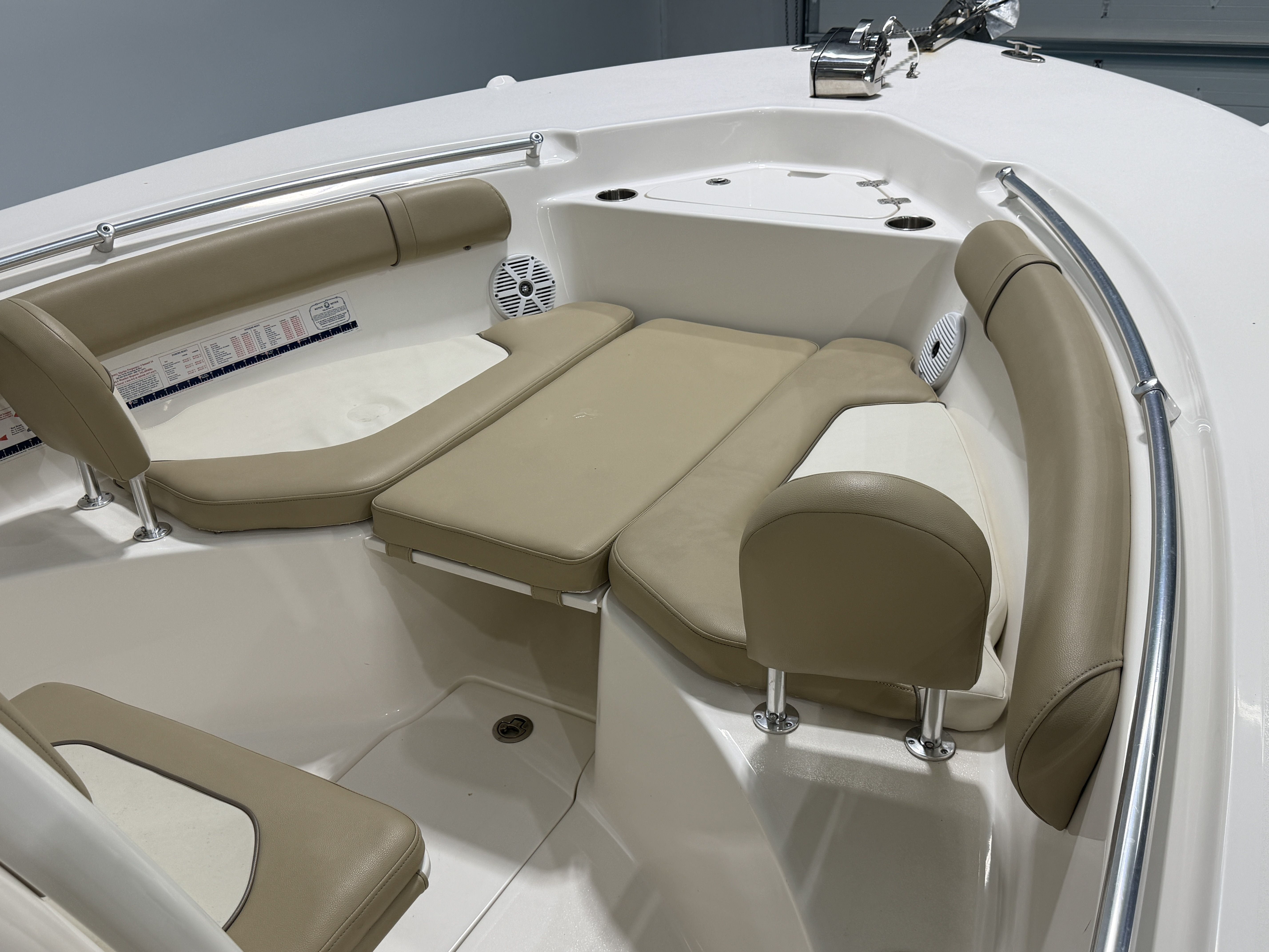 2018 Key West 244 Center Console - 21
