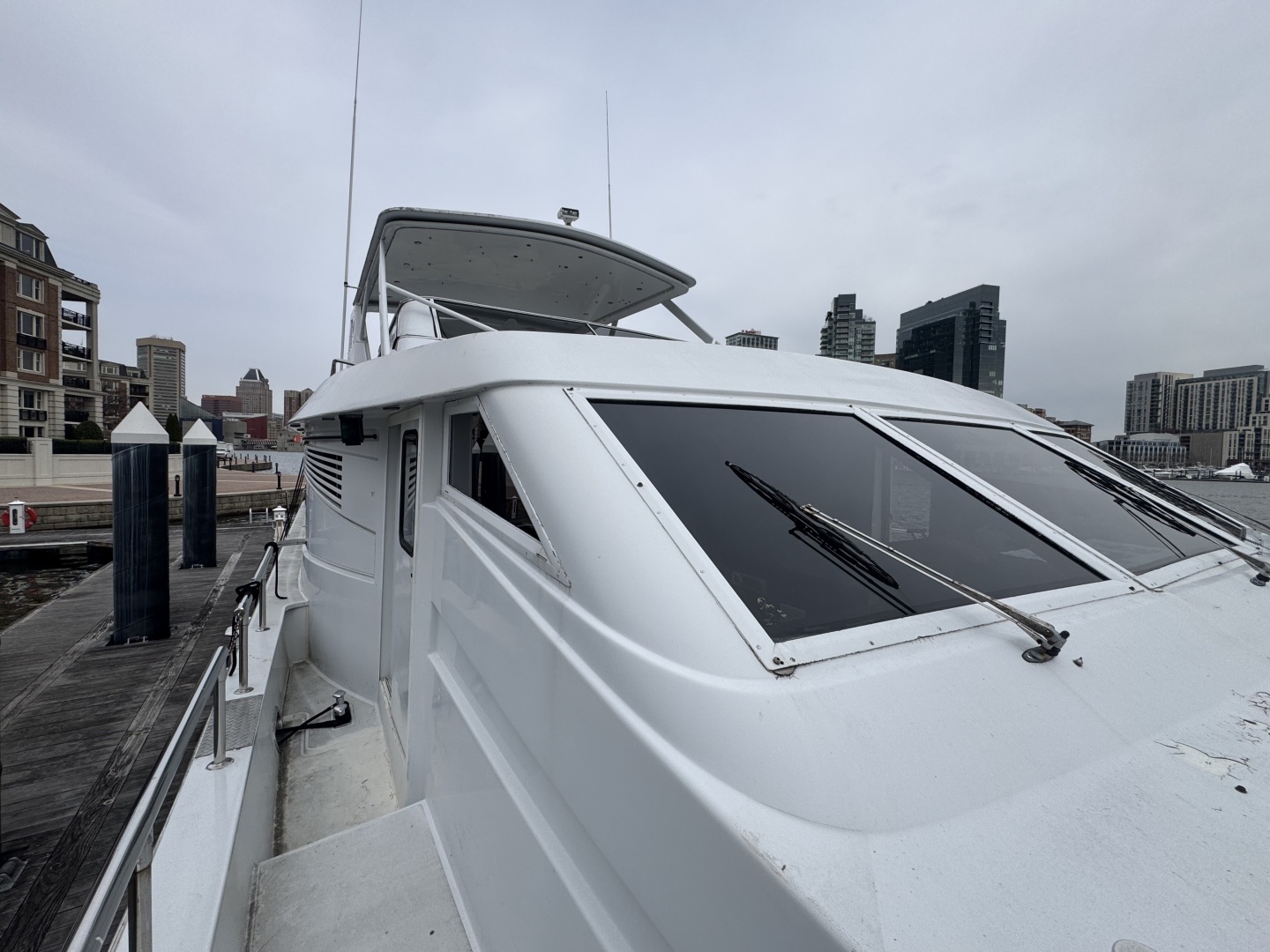 1997 Tarrab 77 Motor Yacht - Image 17