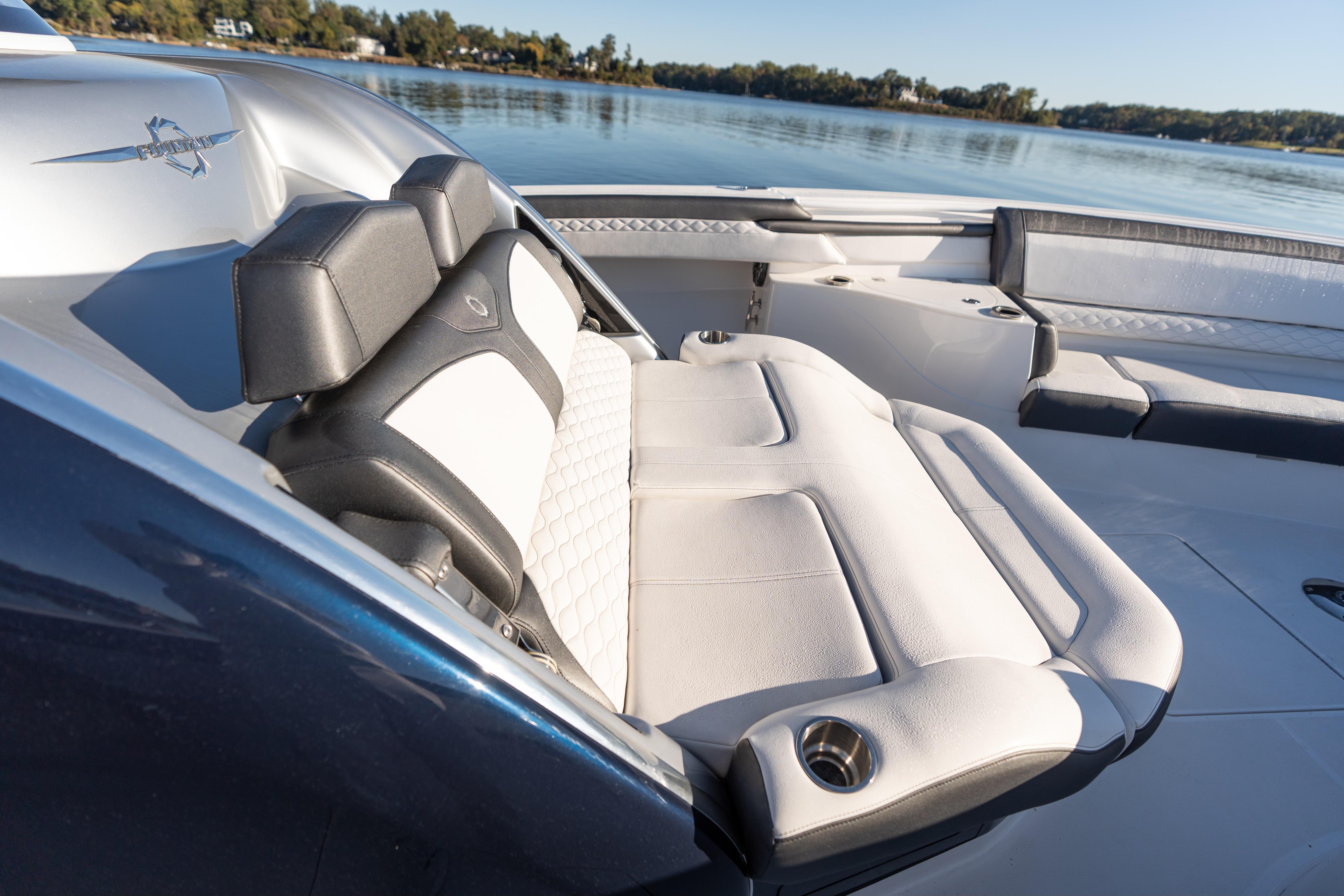 2022 Fountain 43 NX - 28