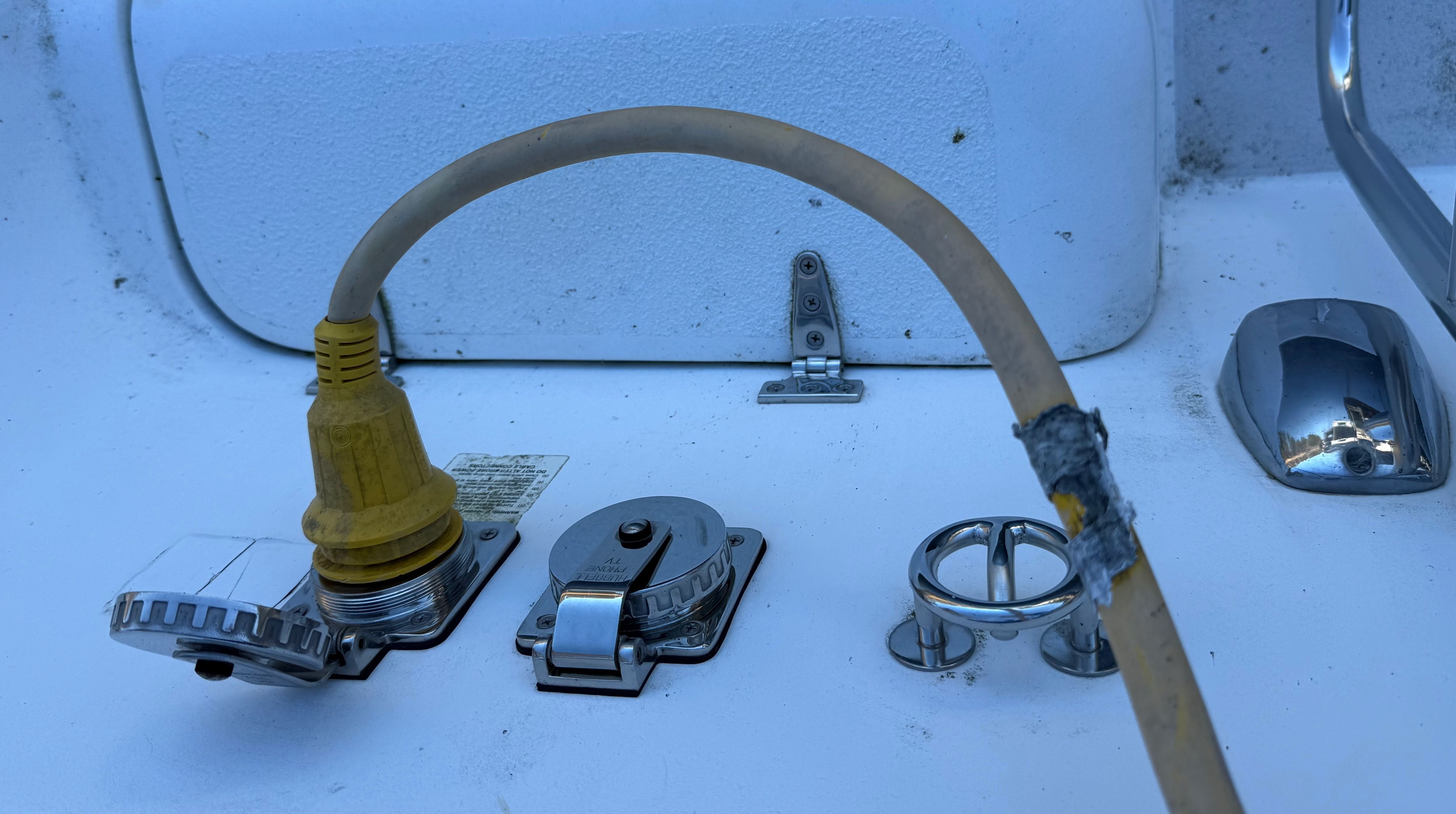 2001 Catalina 380 - 30