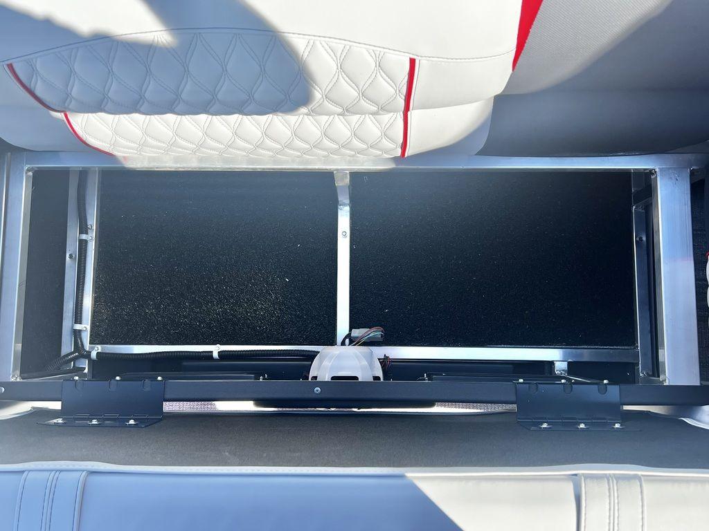 2025 Avalon Excalibur LTD 25' Quad Lounge Windshield - Triple Toon TWIN - IN STOCK - 29