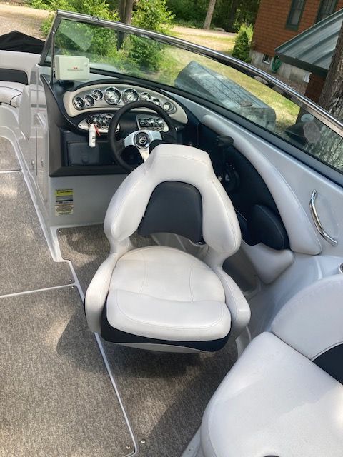 2014 Crownline Eclipse E4 - 6