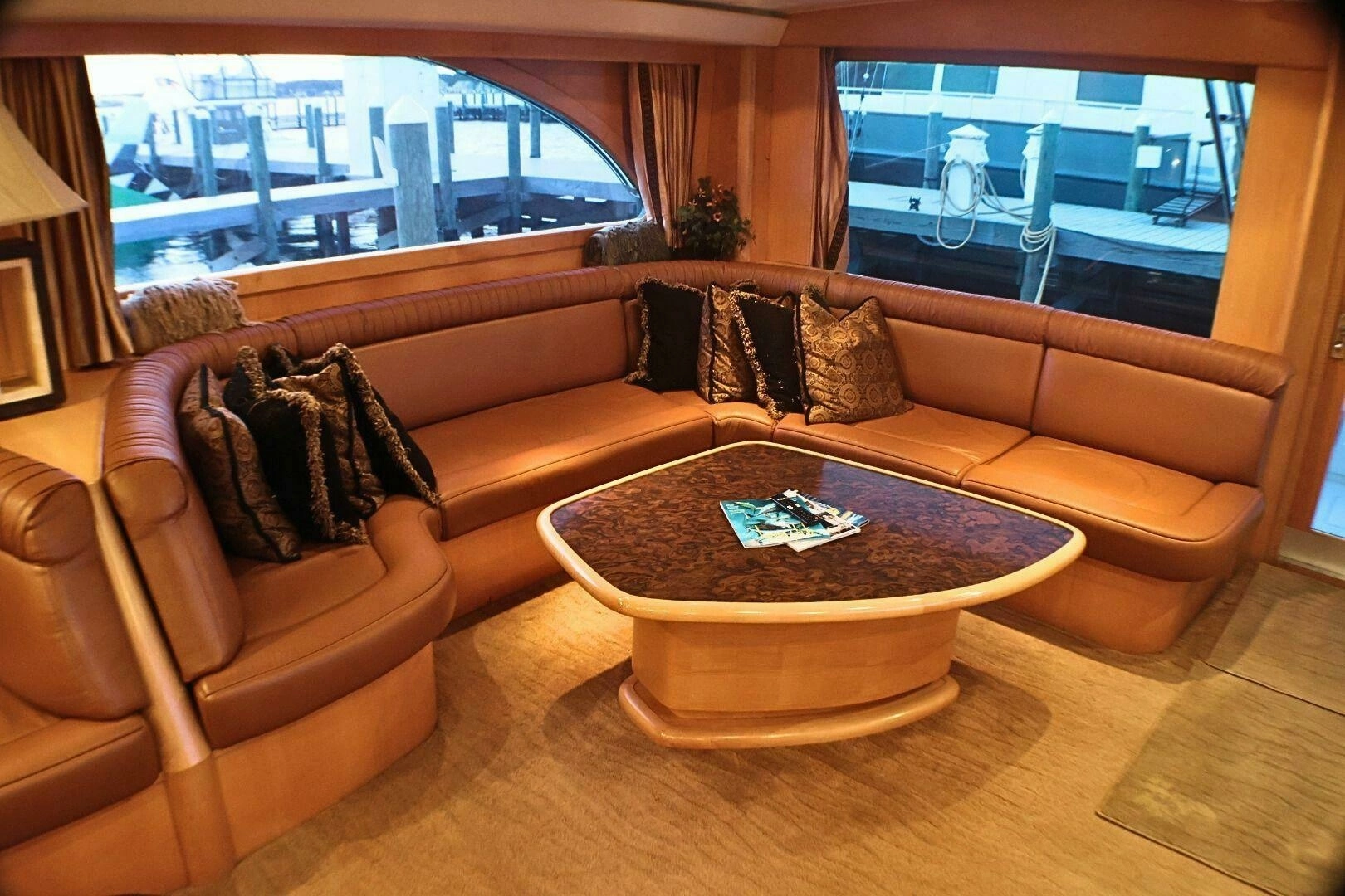 2001 Donzi 73 Sport Yacht - Image 6