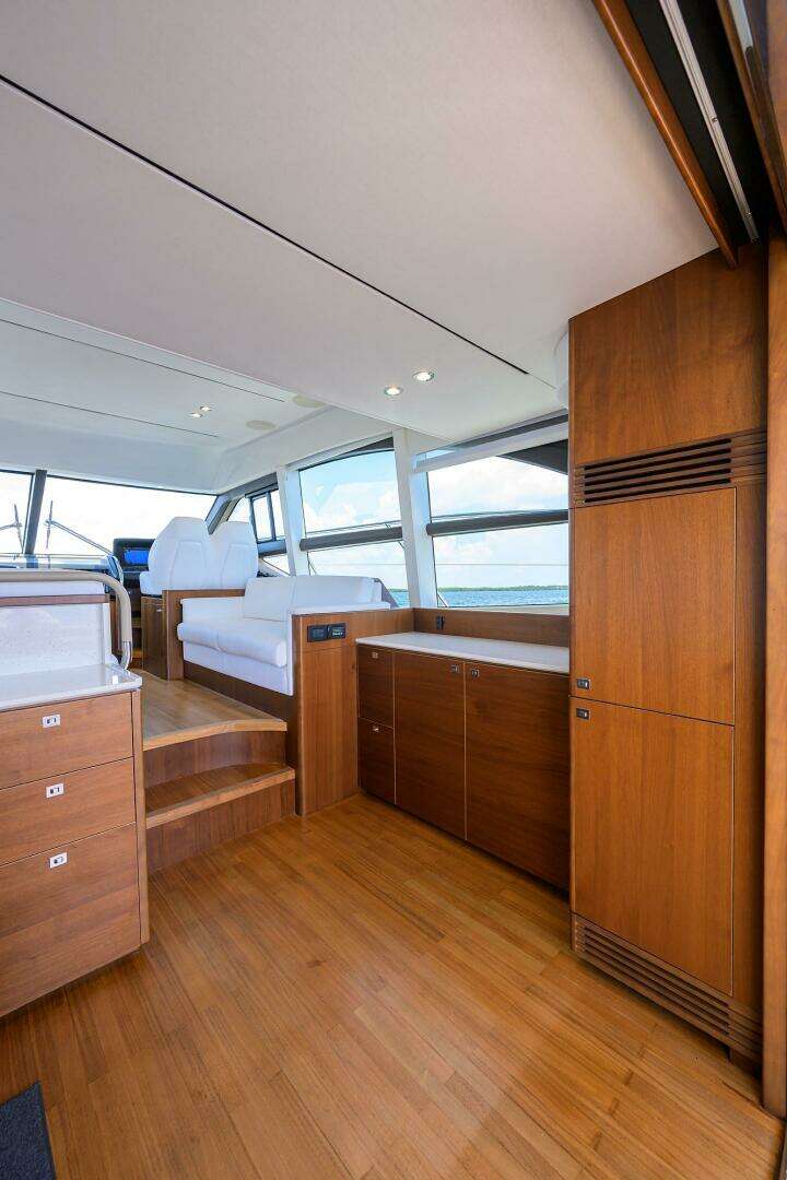 2018 Princess F49 - Image 37