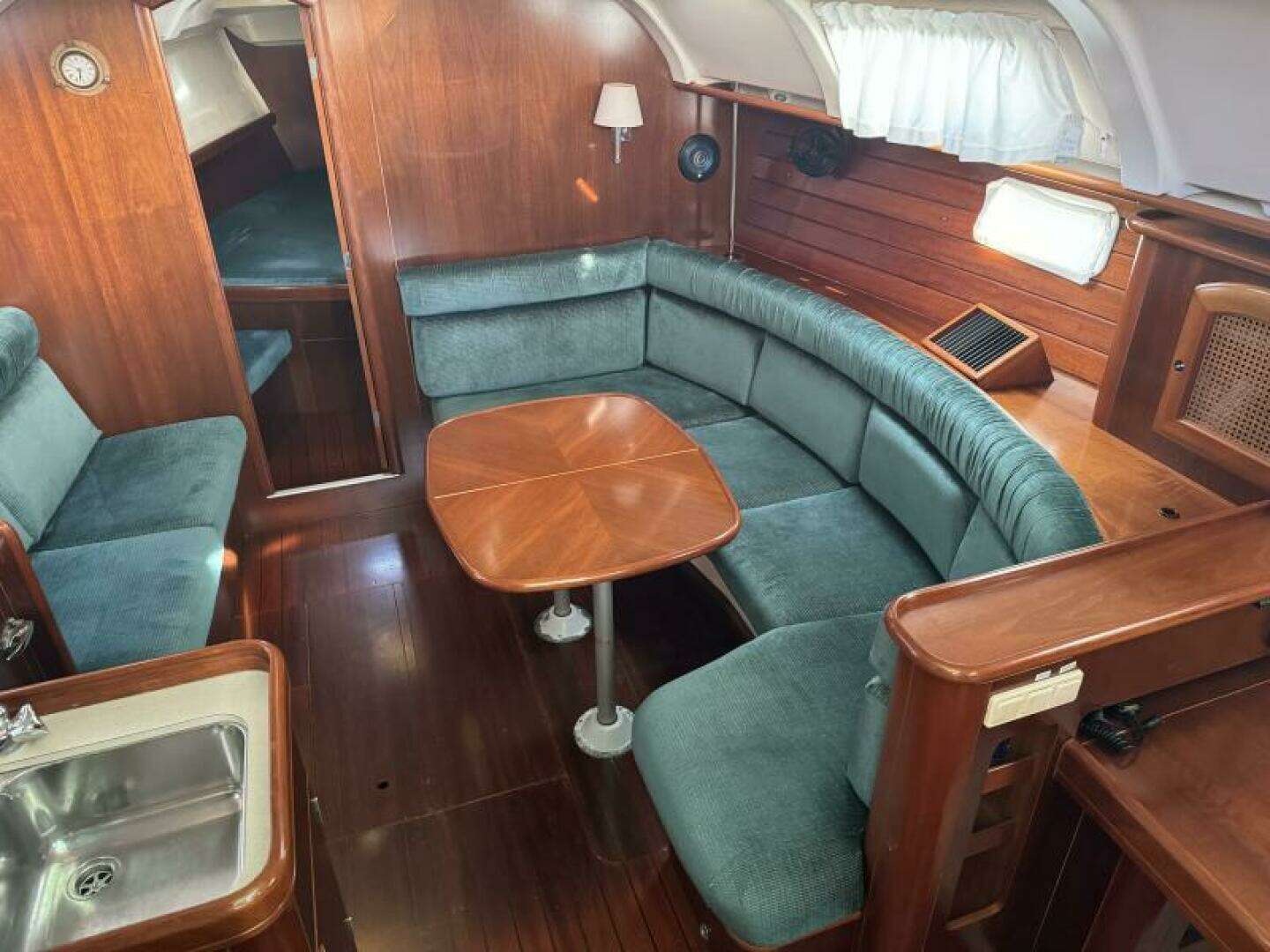 1999 Beneteau 381 - Image 19