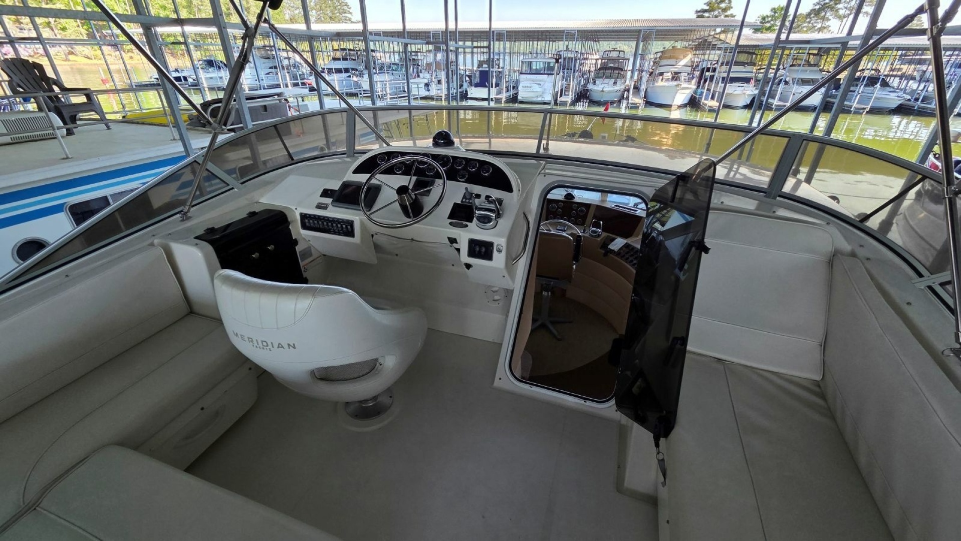 2008 Meridian 490 Pilothouse - Image 31