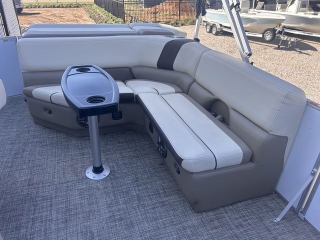 2026 SunCatcher Select 18C - 13