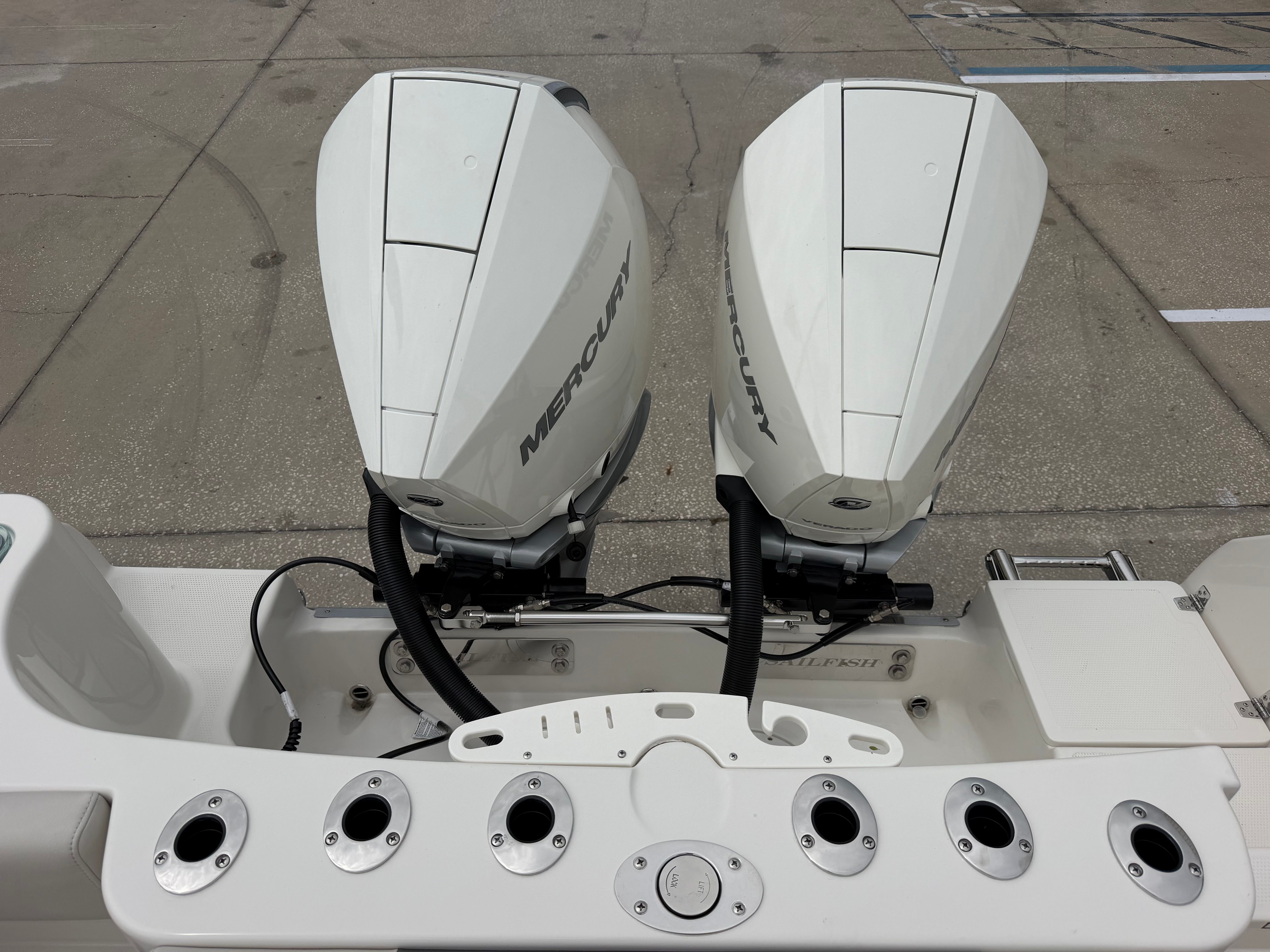 2026 SAILFISH 290 CC - Image 9