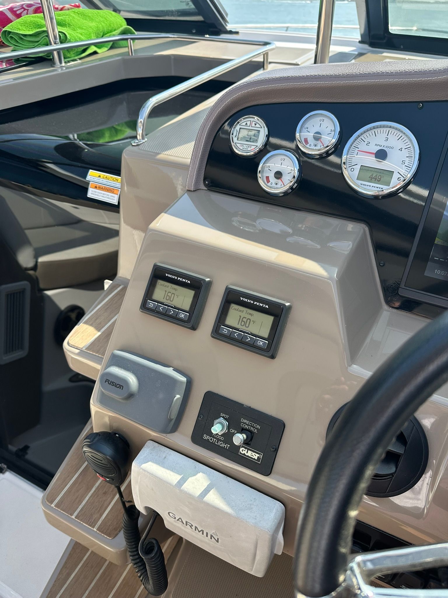 2016 Regal 35 Sport Coupe - 17