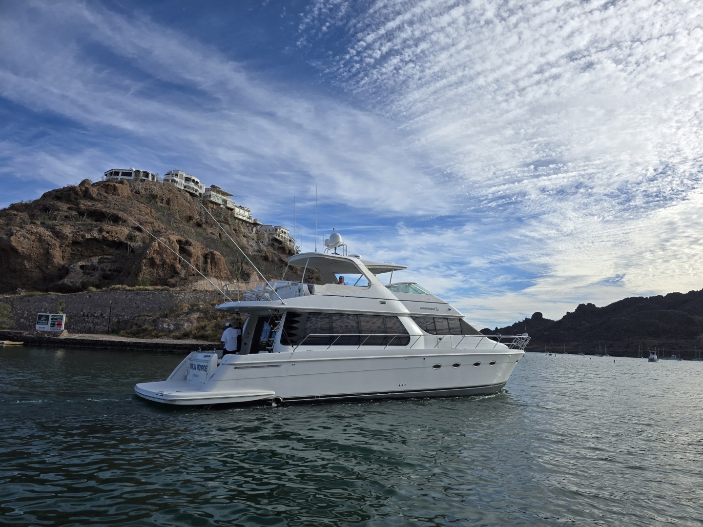 2001 Carver 570 Voyager Pilothouse - Image 2