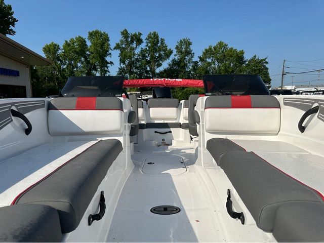 2024 Tahoe TAHOE 21 W/150 HP - 12