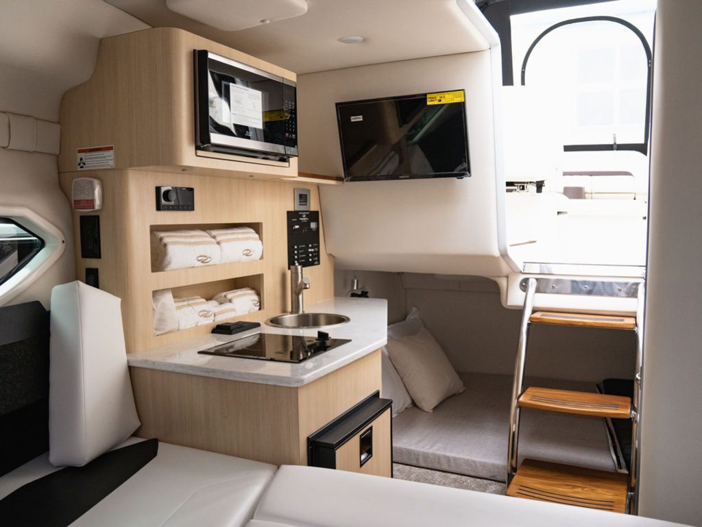 2026 Regal 26 Express - 20