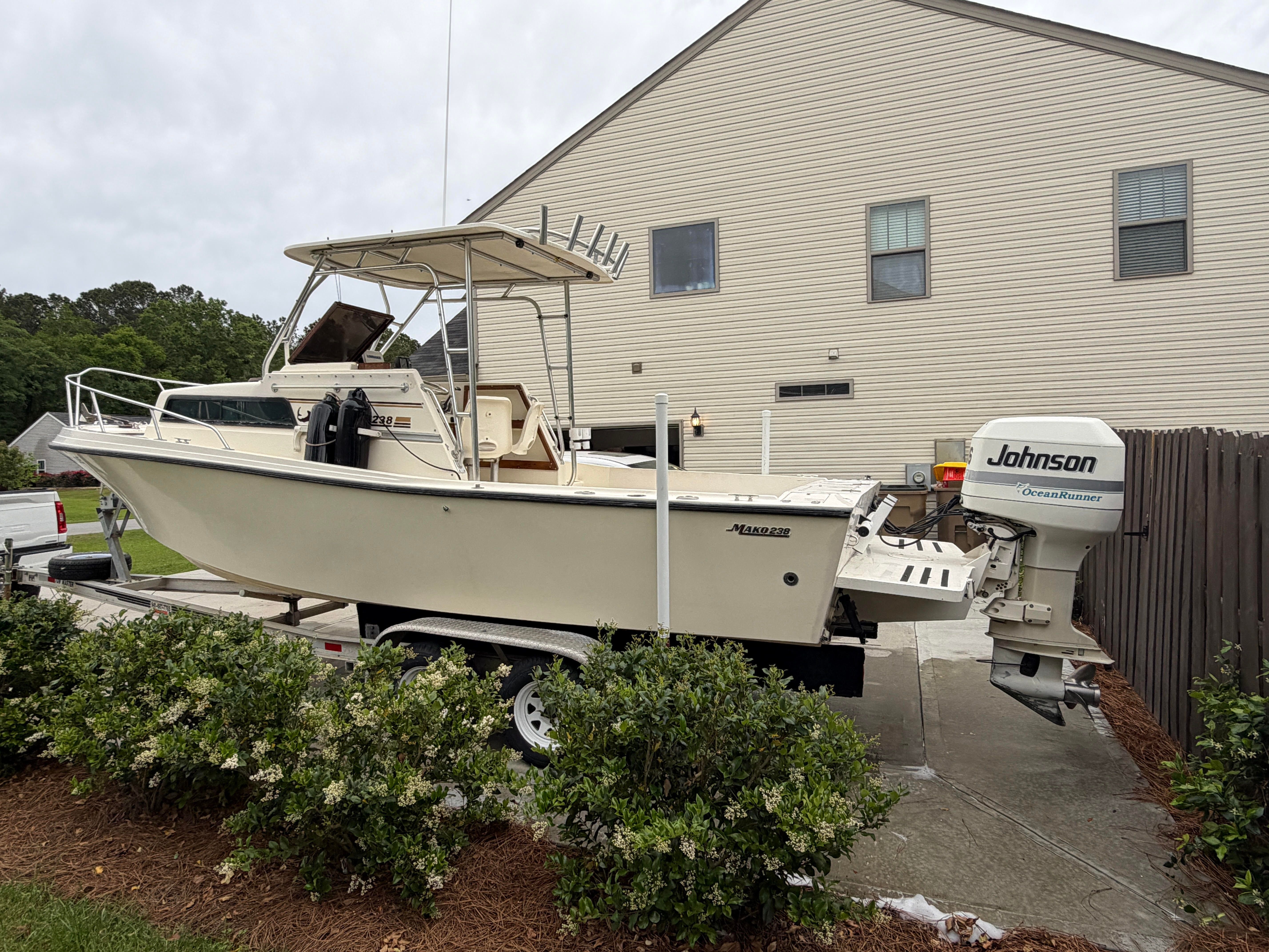1989 Mako 238 Mako - 2